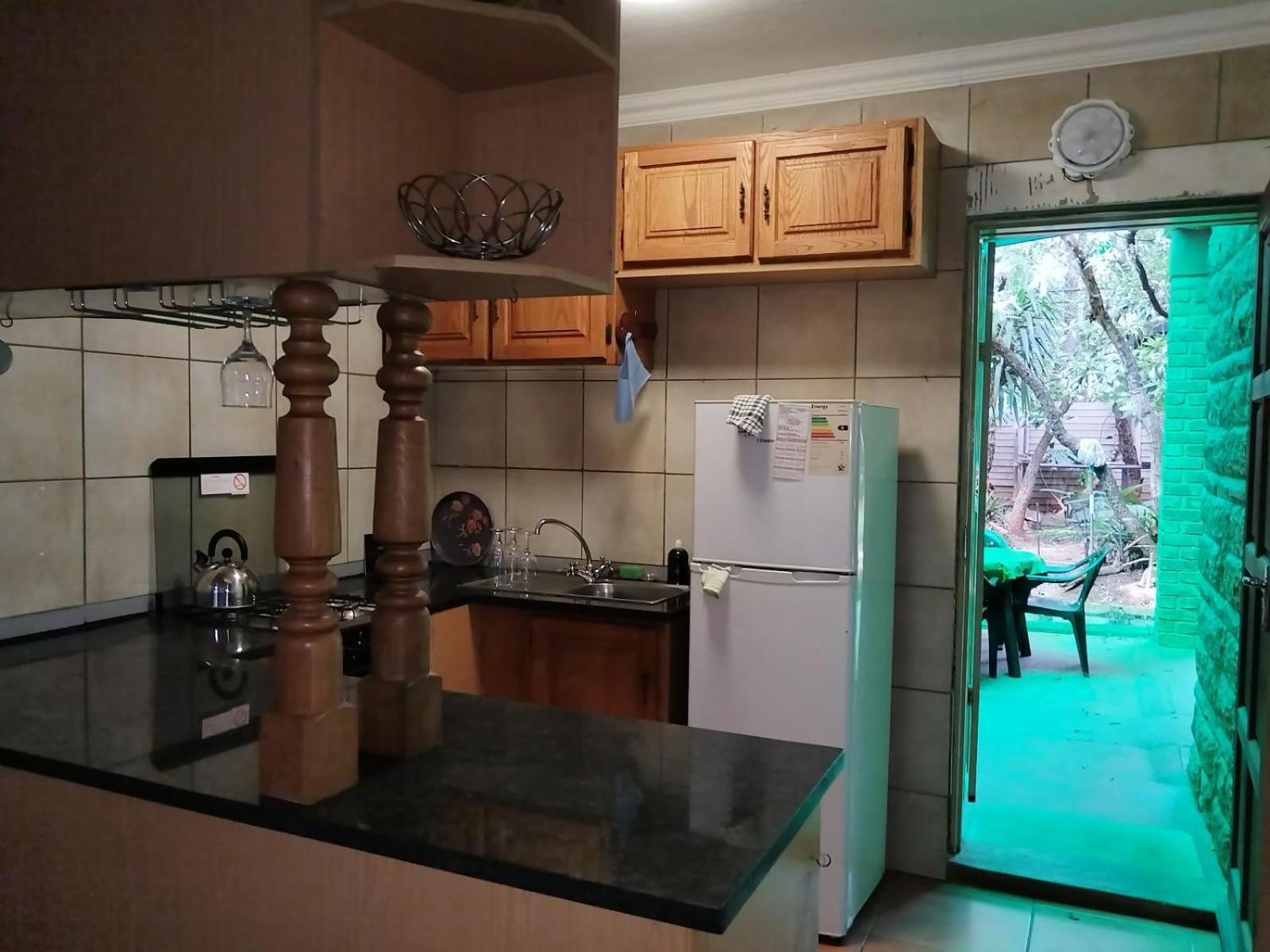 Suikerbosrant Sleep And Go Bed & Breakfast Претория Екстериор снимка